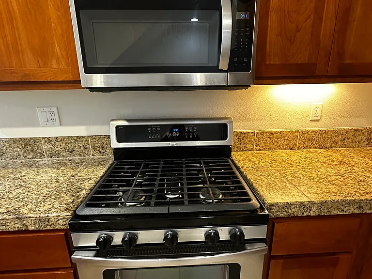 25502 Huntwood Ave — Photo 46