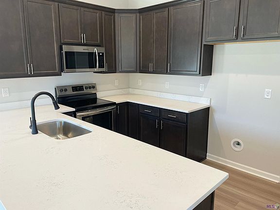 3rd image of 25753 Comfort Ln