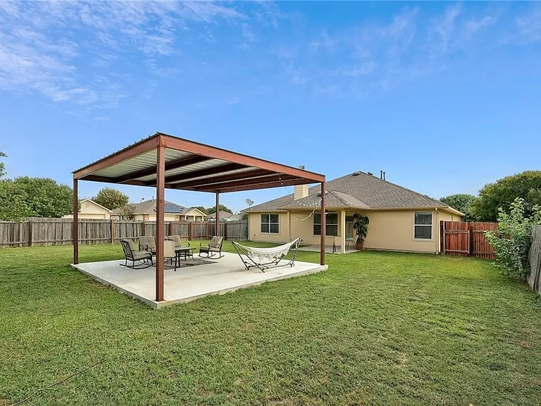 107 N Pauley Dr — Photo 18