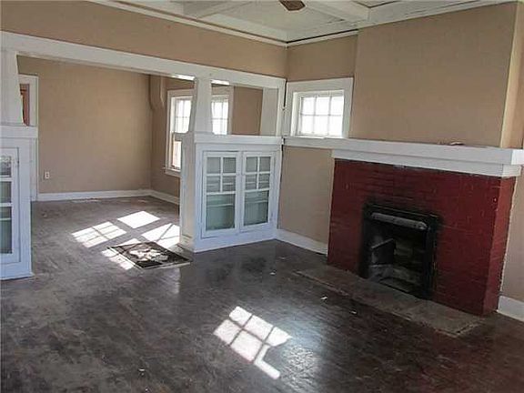 4th image of 3116 E Yandell Dr