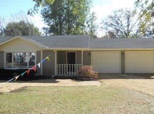 239 Schroeder Ave, Delavan, WI 53115