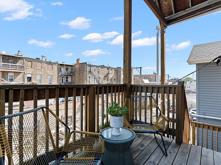 1530 W Superior St #3R — Photo 24