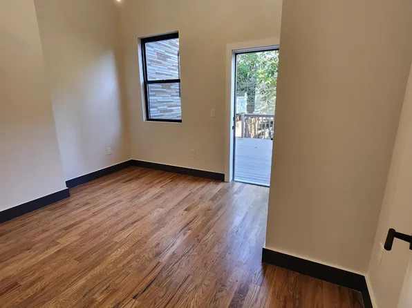 604 Palisade Avenue image 4 of 10