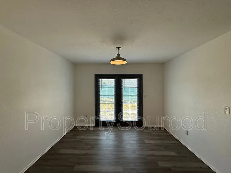 1944 Hickock Ct — Photo 17
