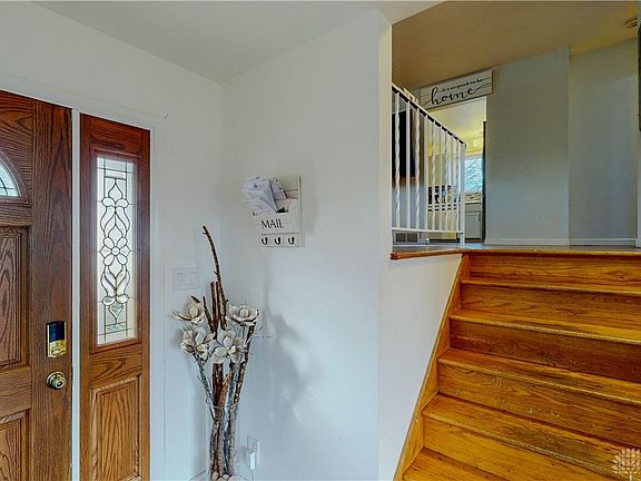 5th image of 5647 Candlelight Ln