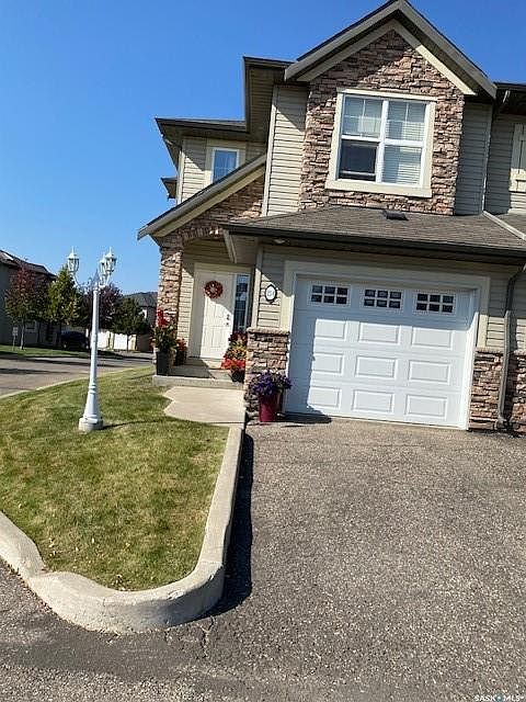 1st image of UNIT 214-615 Lynd CRESCENT