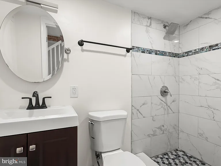 404 N Robinson St — Photo 30
