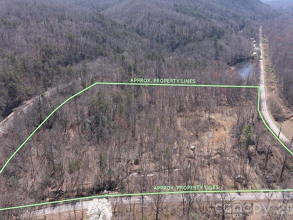 3rd image of 1739 Polly Spout Rd