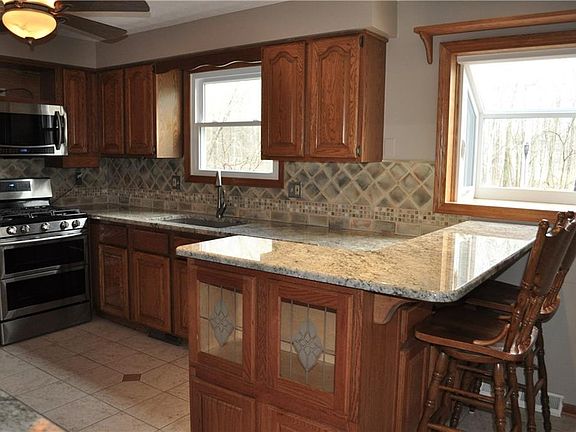 5th image of 358 Topaz Ln