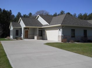 48 Odessa Ct, Stevens Point, WI 54481