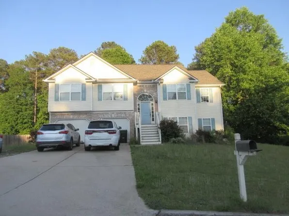 93 Sugar Mill Dr, Dallas, GA 30157