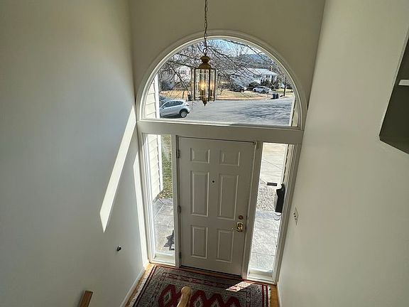 4th image of 2508 Saint John Pl