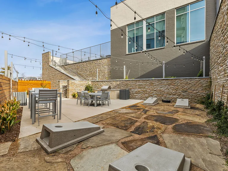Ironcrest Apartments — Photo 16