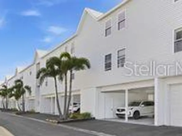 3607 E Bay Dr Unit 211, Holmes Beach, FL 34217