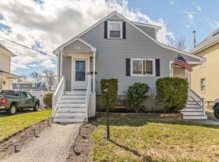 55 1/2 Lawrence St, Danvers, MA 01923