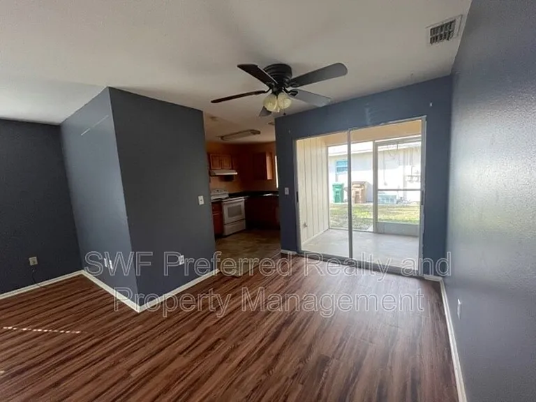 533 SE 6th Ave #1 — Photo 4