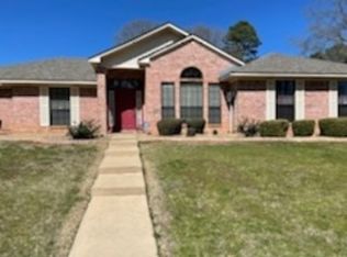 1 Brookside Dr, Texarkana, AR 71854