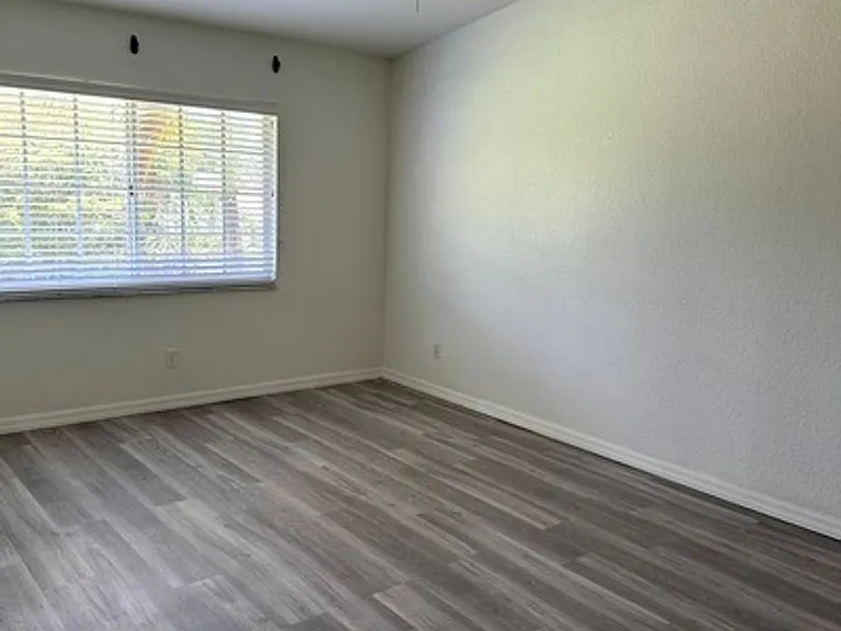 27103 Matheson Ave #206 — Photo 11