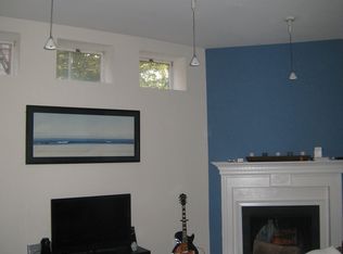 1736 Willard St NW APT 103, Washington, DC 20009