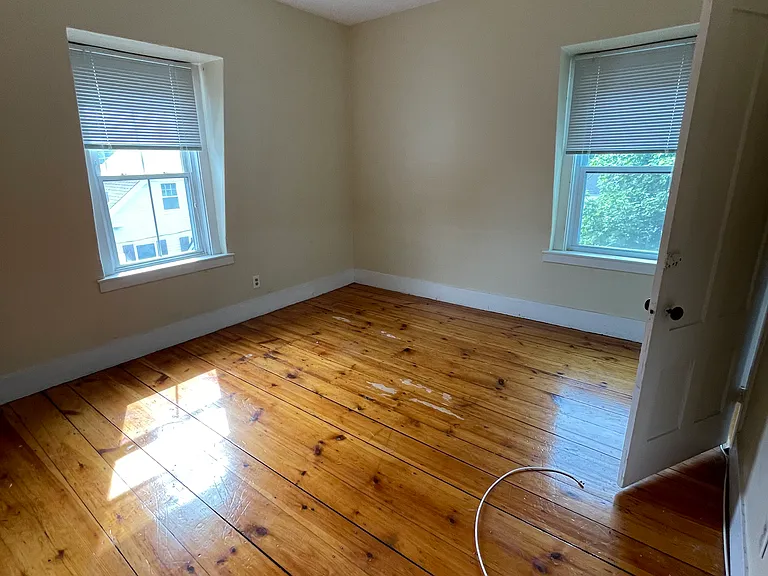 Front Bedroom - Flexible living/bedroom/bonus (note: no overhead light, floor lamps needed)