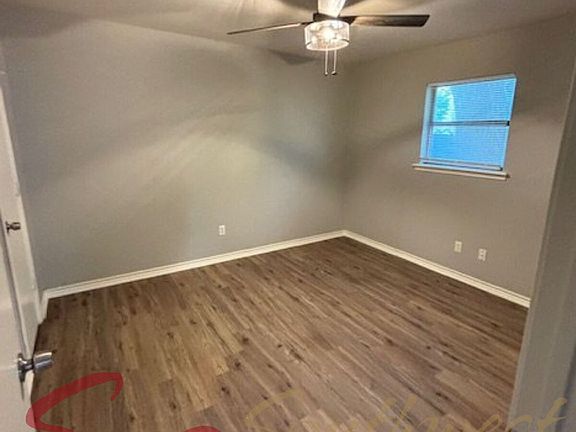 5th image of 2293 W Tarleton St