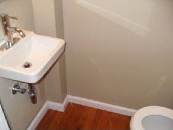 5th image of 9808 Avenue M