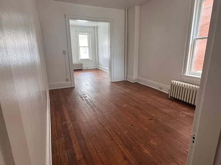 710 Pennsylvania Ave — Photo 5