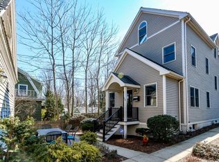 158-160 Crafts St, Newton, MA 02460
