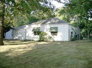 55216 Glenn Rd, South Bend, IN 46628