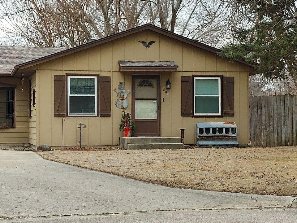 1st image of 801 Pettit Ct