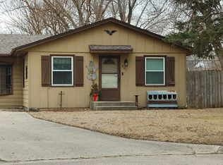 801 Pettit Ct, Machesney Park, IL 61115