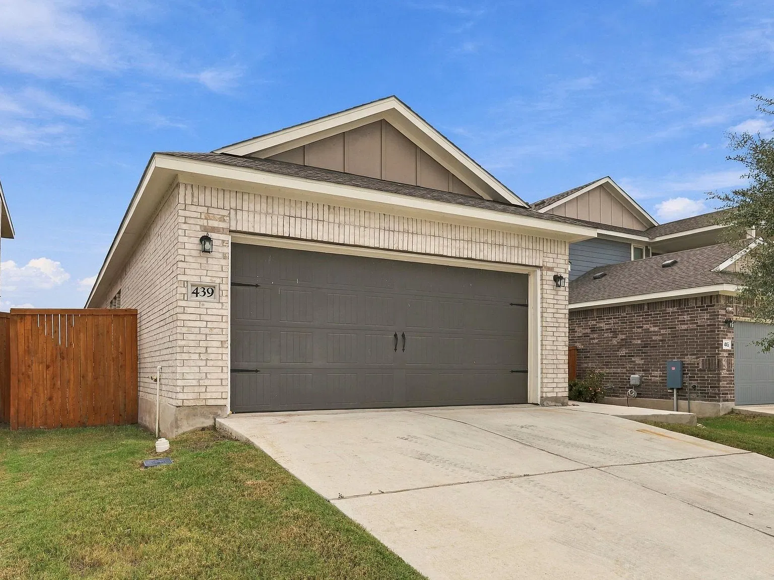 3 bed, 2.0 bath, 1494 sqft, $2,400 — Photo 4