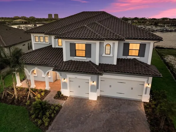 2010 4th St E, Palmetto, FL 34221