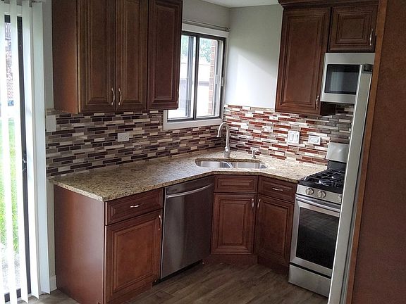 4th image of 4648 W 131st St APT 1S
