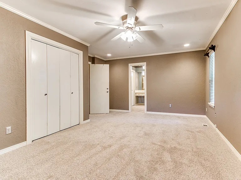 6313 Avalon Ln — Photo 28