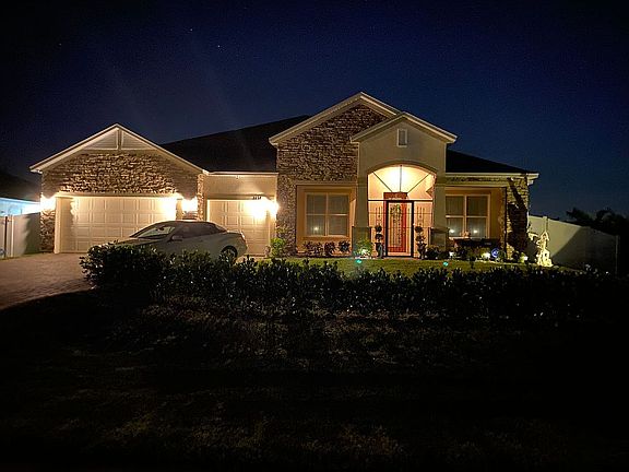 3rd image of 2237 SW 28th St