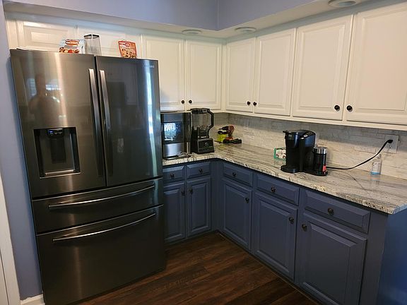 2nd image of 374 Windward Dr