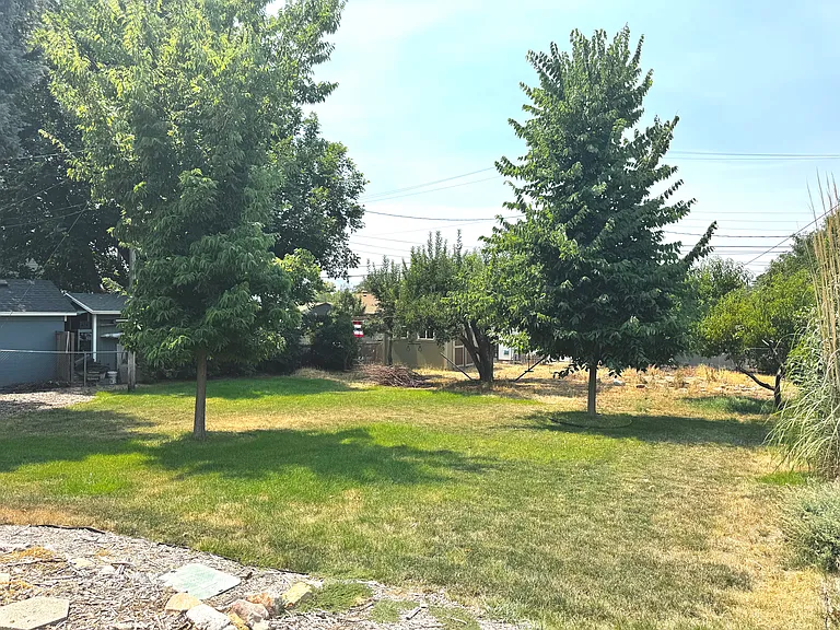 525 N 300th St W — Photo 18