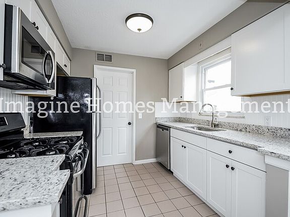 5th image of 4143 W 210th St