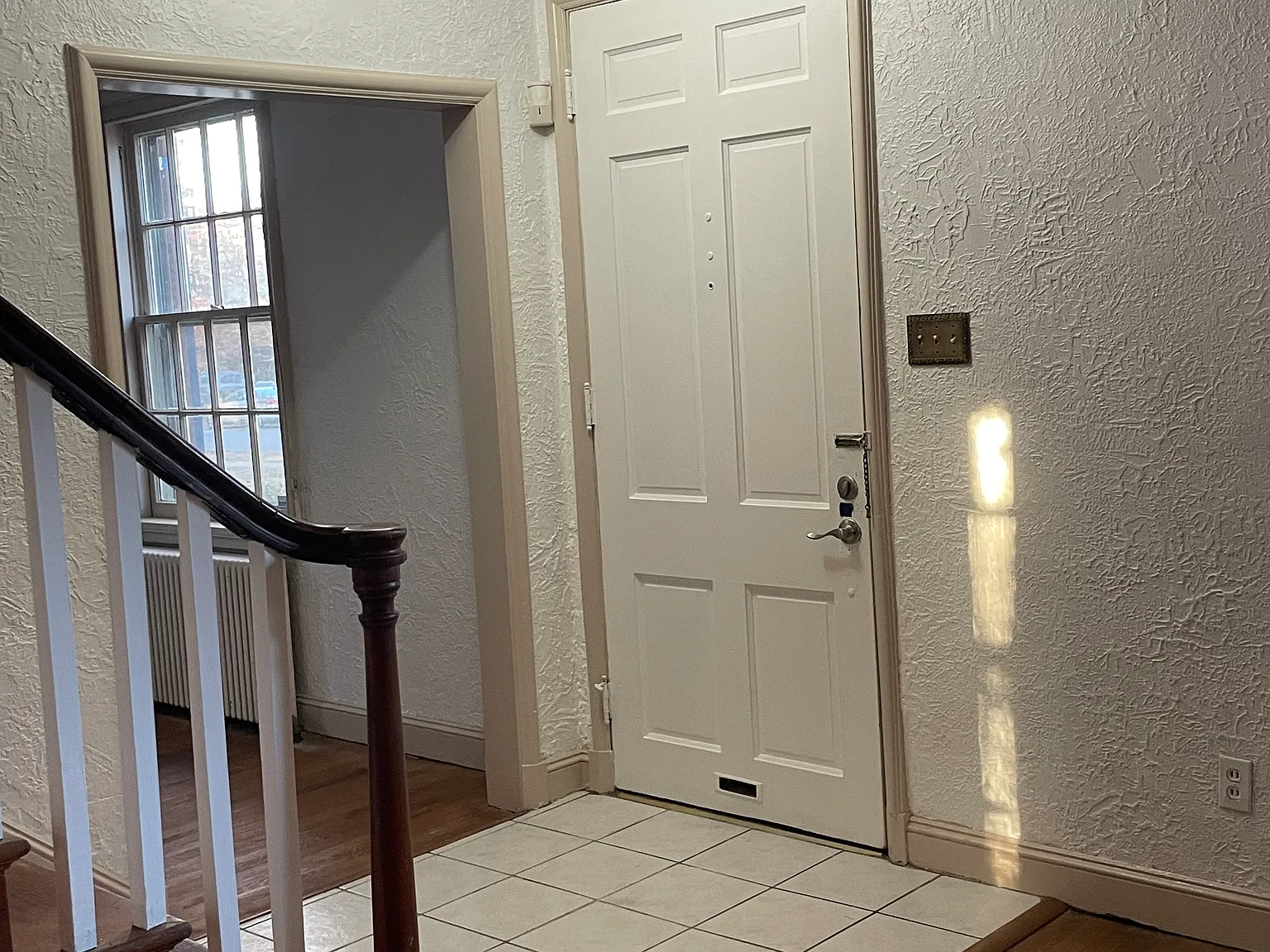3408 Montrose Ave — Photo 3