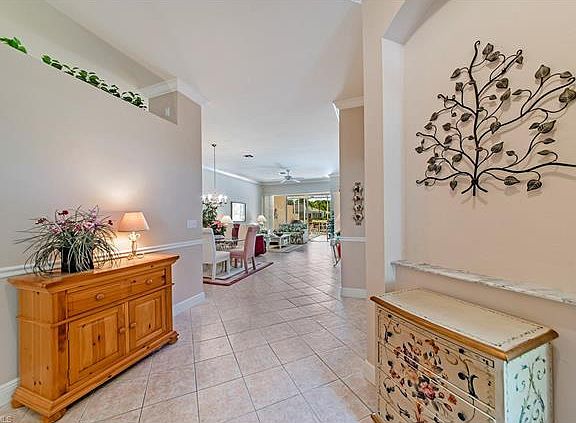 5th image of 26015 Clarkston Dr