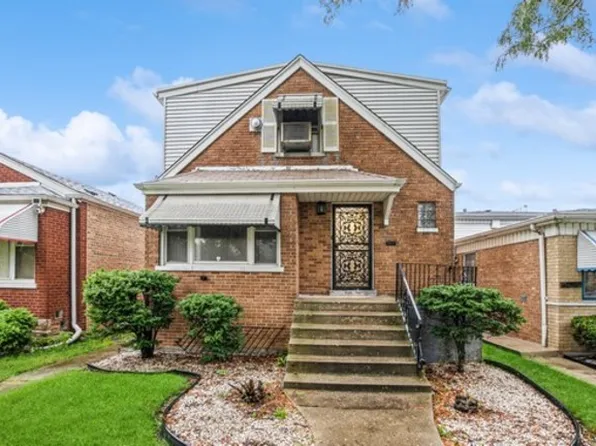 9630 S La Salle St, Chicago, IL 60628