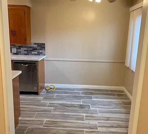 4th image of 825 Laconia Blvd APT 3
