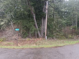 10727 Madrona Dr, Anderson Island, WA 98303