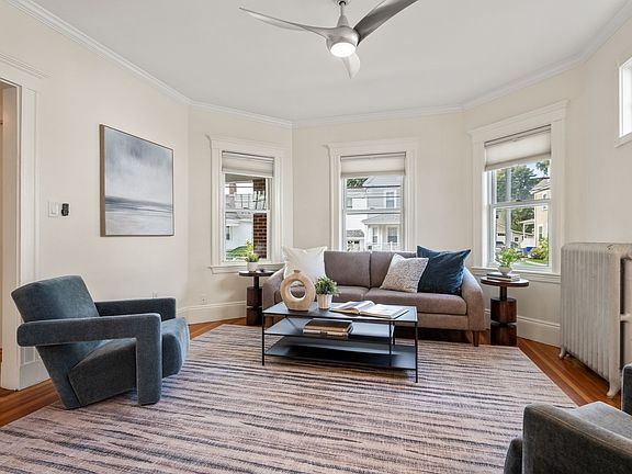 3rd image of 95 Hewlett St #1