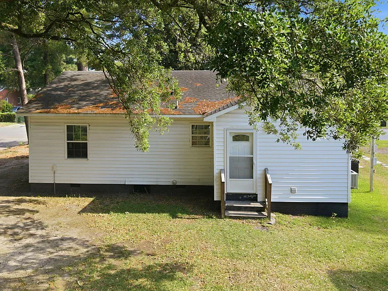 200 S Sylvan Dr — Photo 5