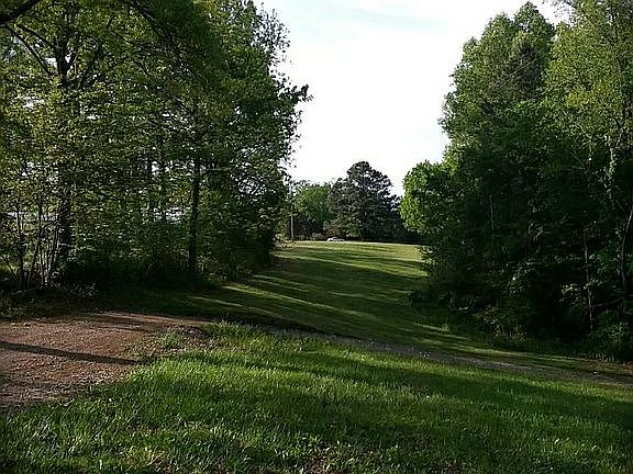 3rd image of 287 Hidden Springs Ln