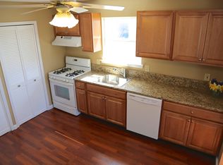 8 Gina Ct, East Hanover, NJ 07936