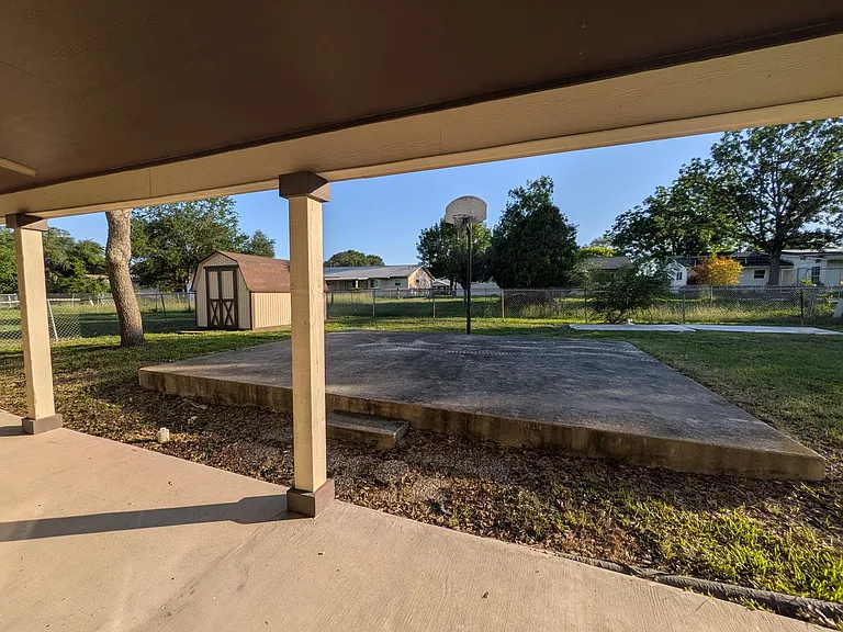 6618 Cloverbend St — Photo 54