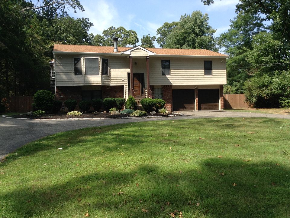 1st image of 49 Wildwood Dr